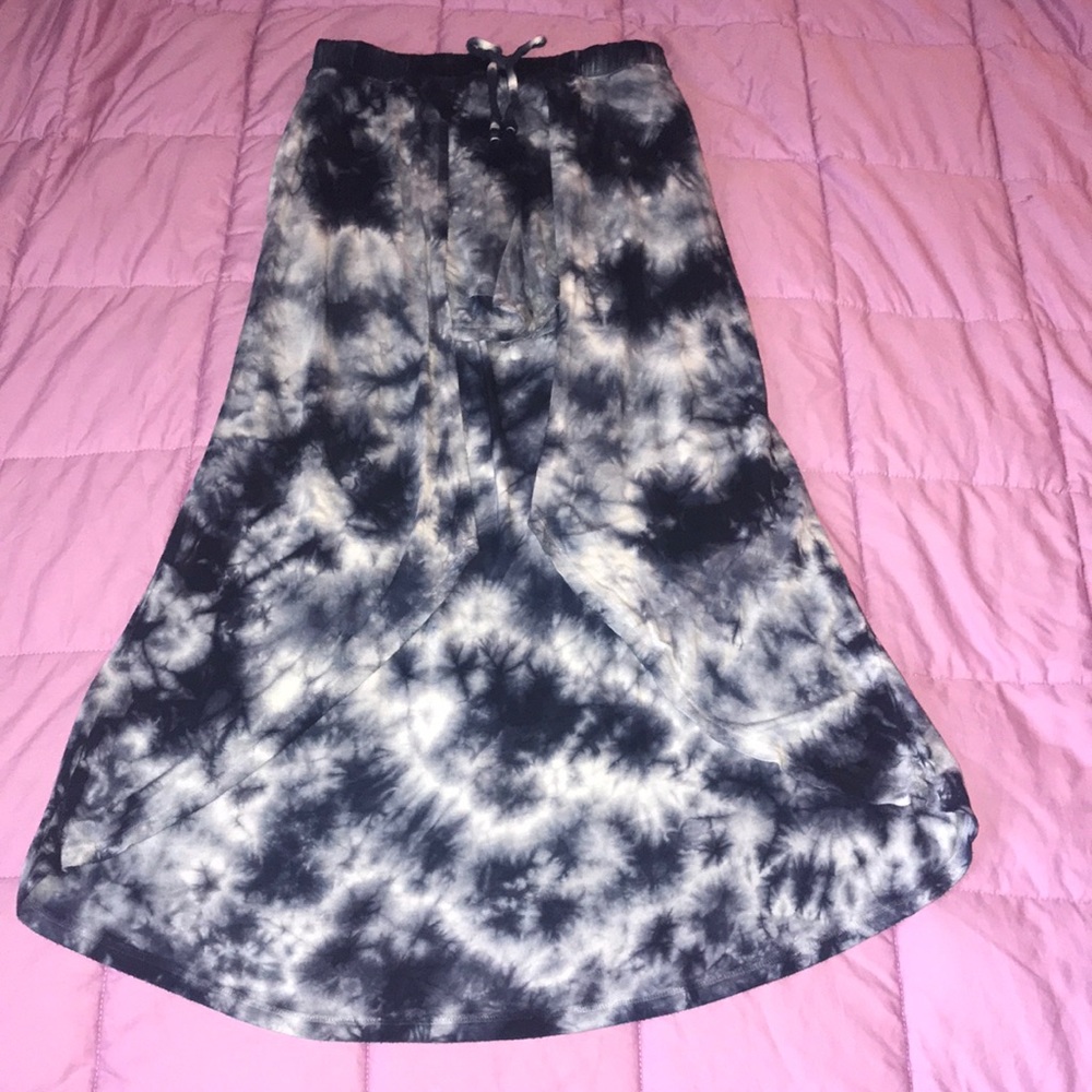 Girl’s hi-low skort